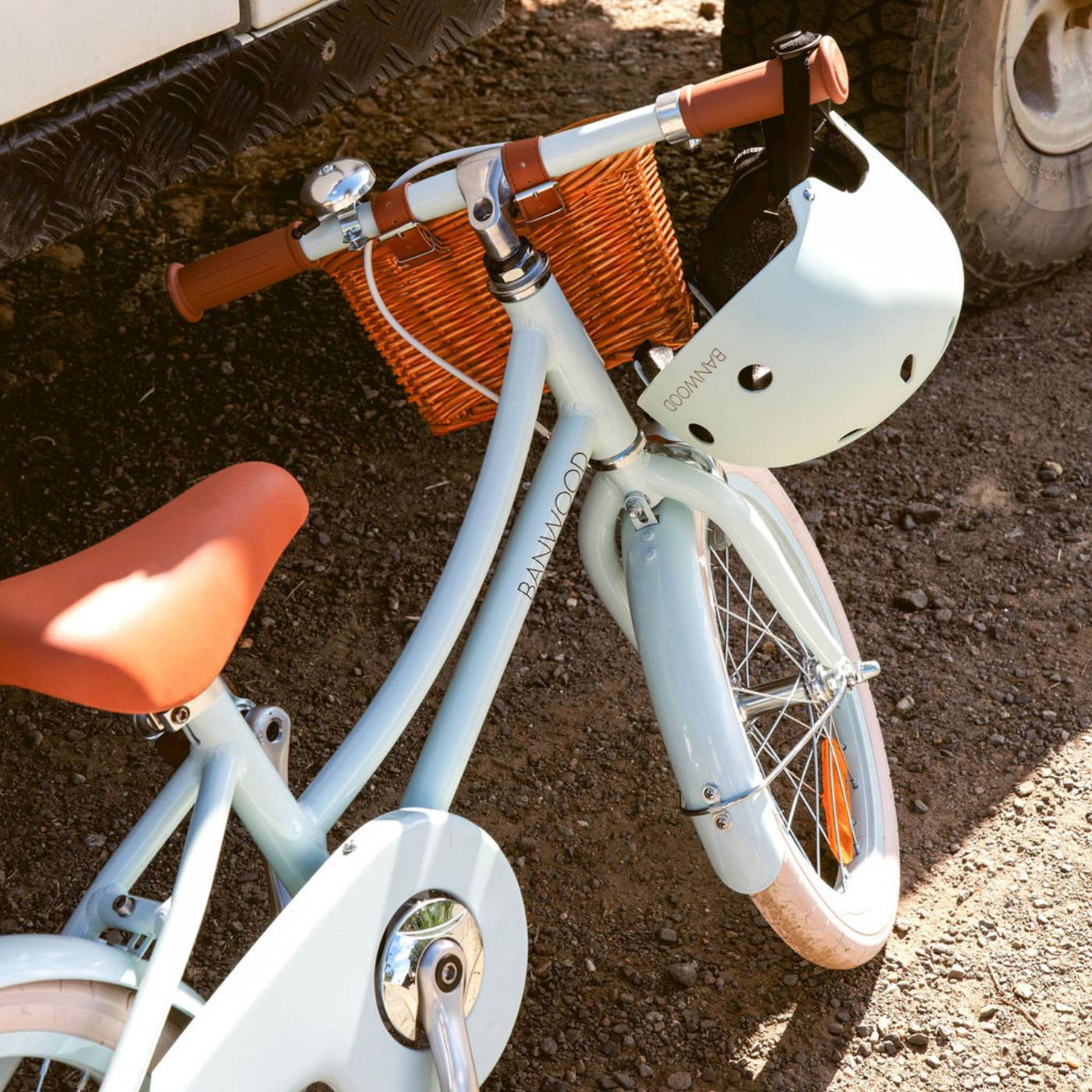 Banwood Classic – Kids Vintage Bike 16” (Pale Mint)