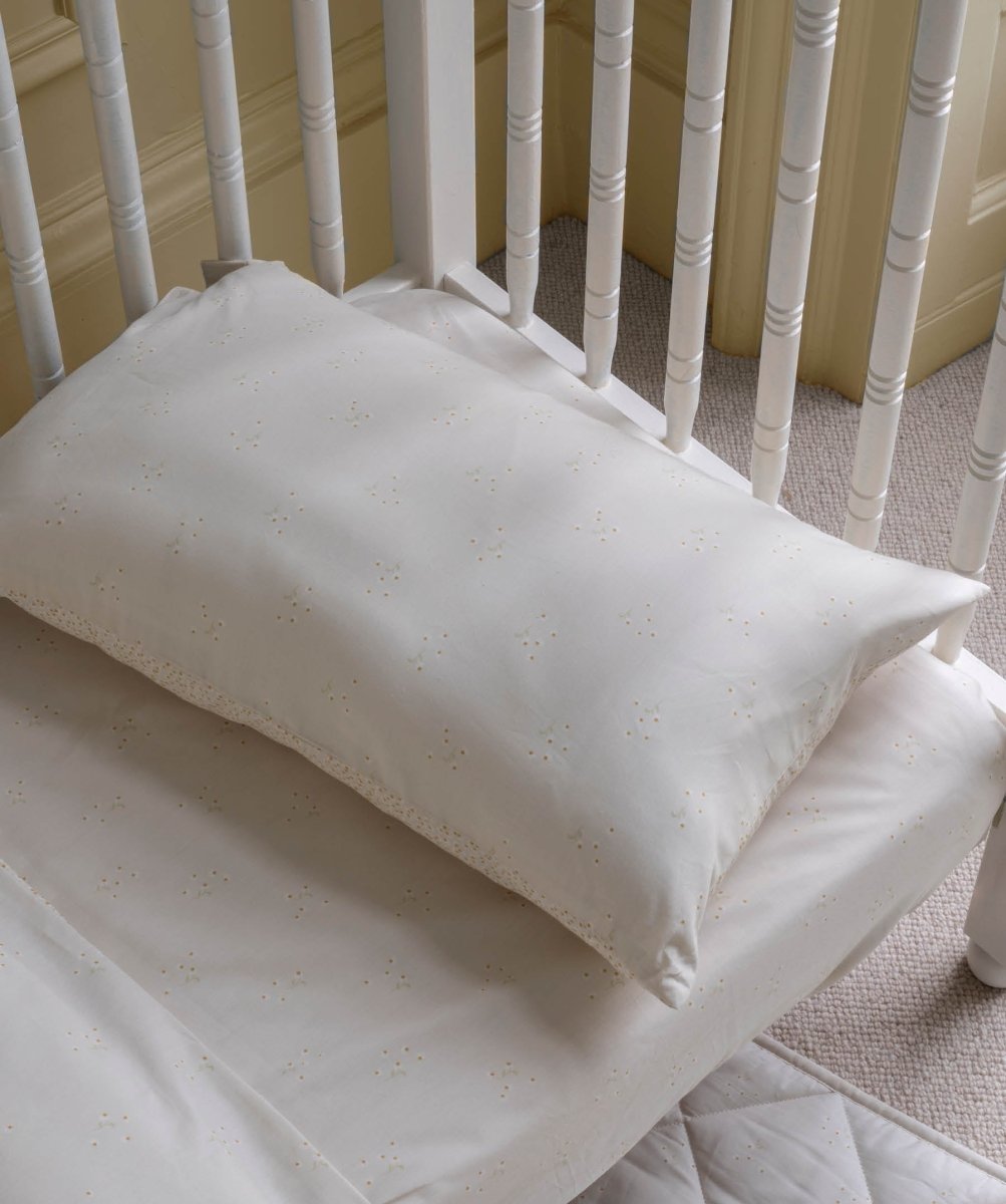 Organic Cotton Cotbed Bedding Set - Wild Chamomile – Bedding for children, available at Learning Bugs UK