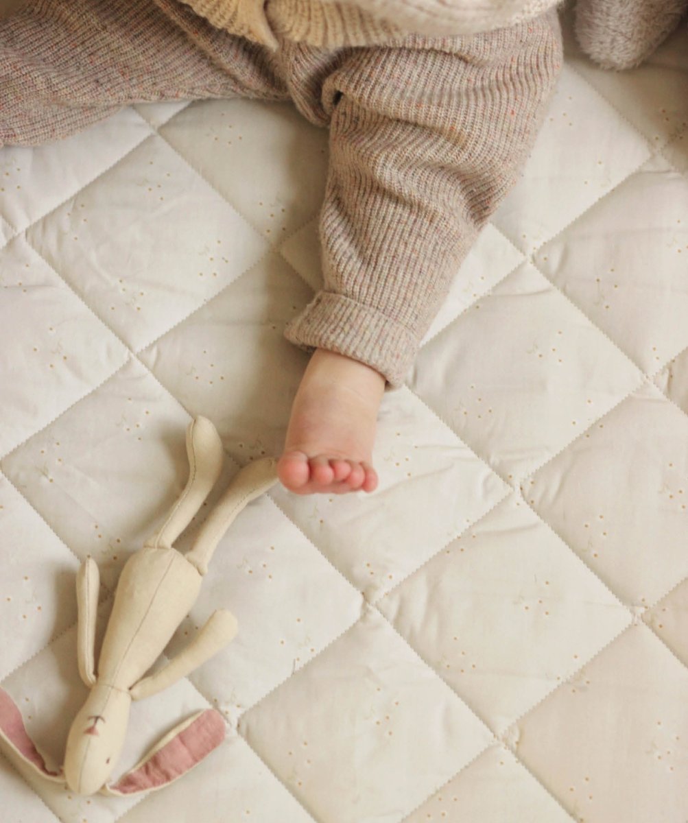 Stay & Play Mat - Wild Chamomile – Activity for children, available at Learning Bugs UK