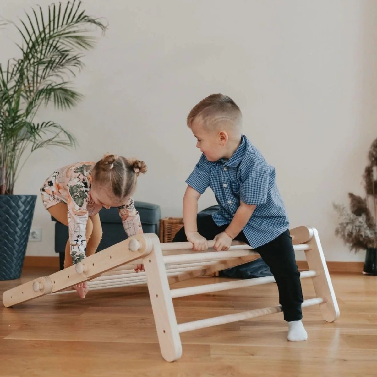 Ette Tete MOPITRI Pikler Triangle, 4 Segment Climbing Frame – Climbing Triangle for children, available at Learning Bugs UK