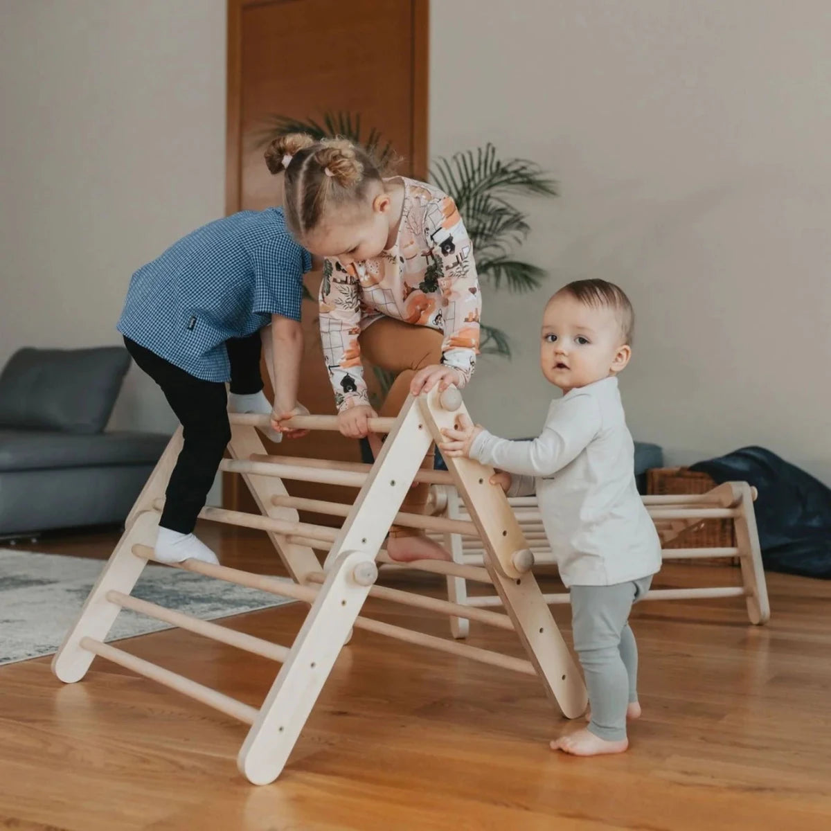 Ette Tete MOPITRI Pikler Triangle, 4 Segment Climbing Frame – Climbing Triangle for children, available at Learning Bugs UK