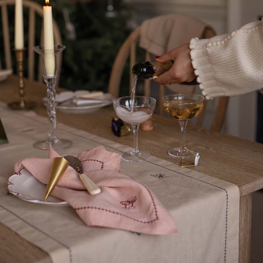 Embroidered Linen Napkins, Set of 4 - Plaster Pink