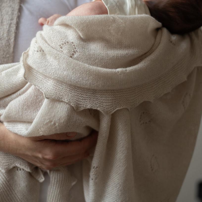 Limited Edition Avery Row Cashmere Shawl Gift Set – Blanket for children, available at Learning Bugs UK