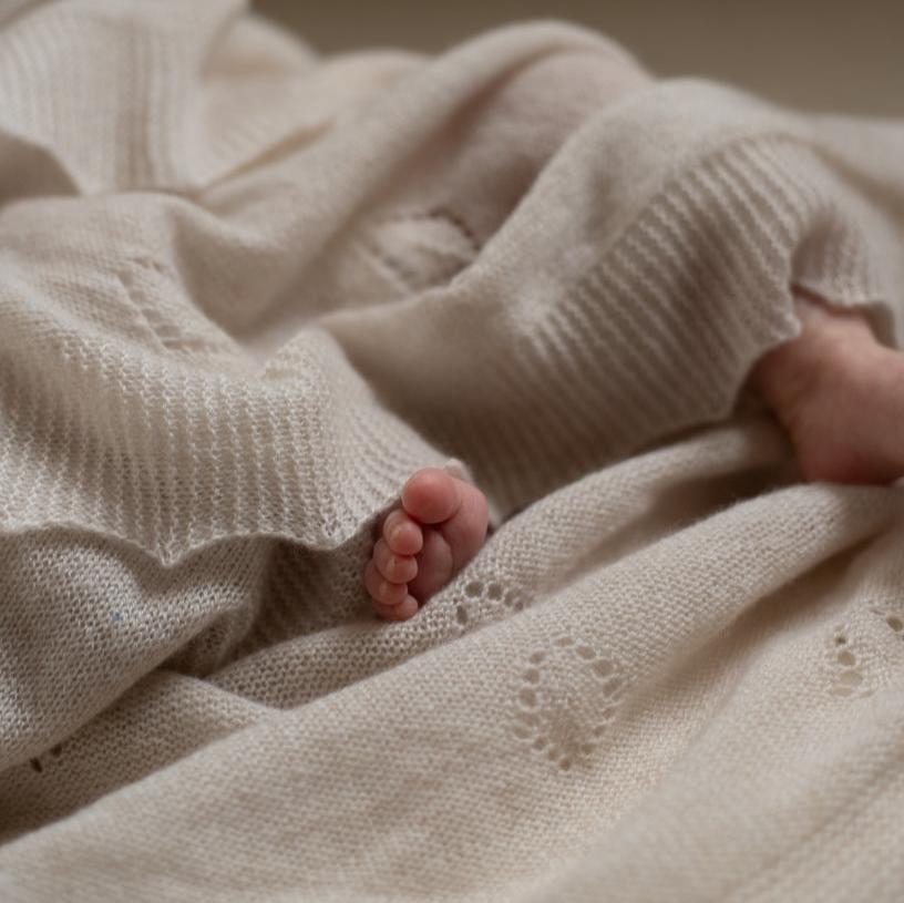 Limited Edition Avery Row Cashmere Shawl Gift Set – Blanket for children, available at Learning Bugs UK
