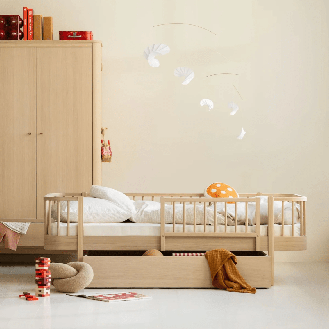 Oliver Furniture Wood Original Day Bed - Oak, view 2