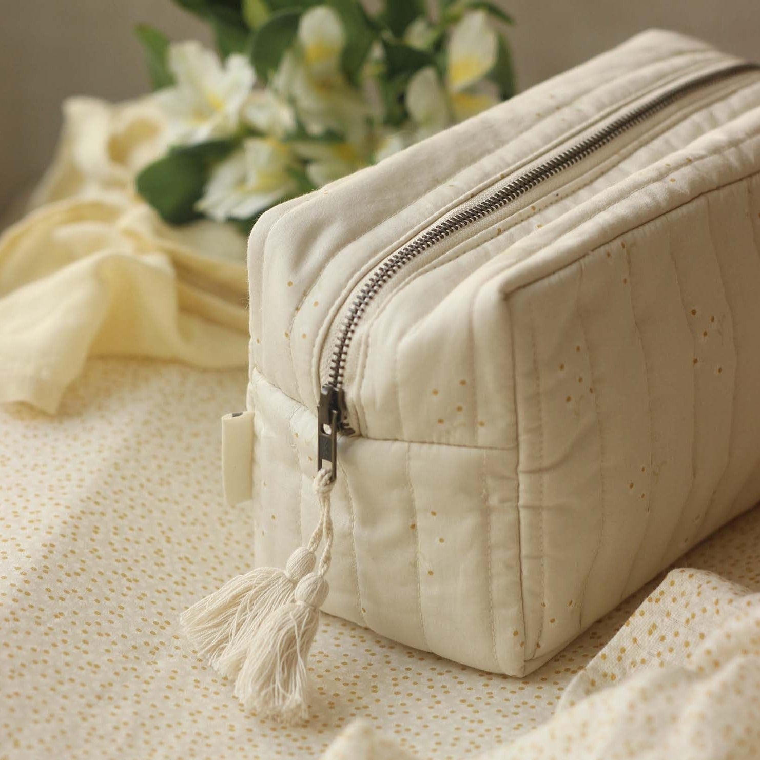 Buy Wash Bag - Wild Chamomile | Parent Accessories for kids by Learning Bugs UK