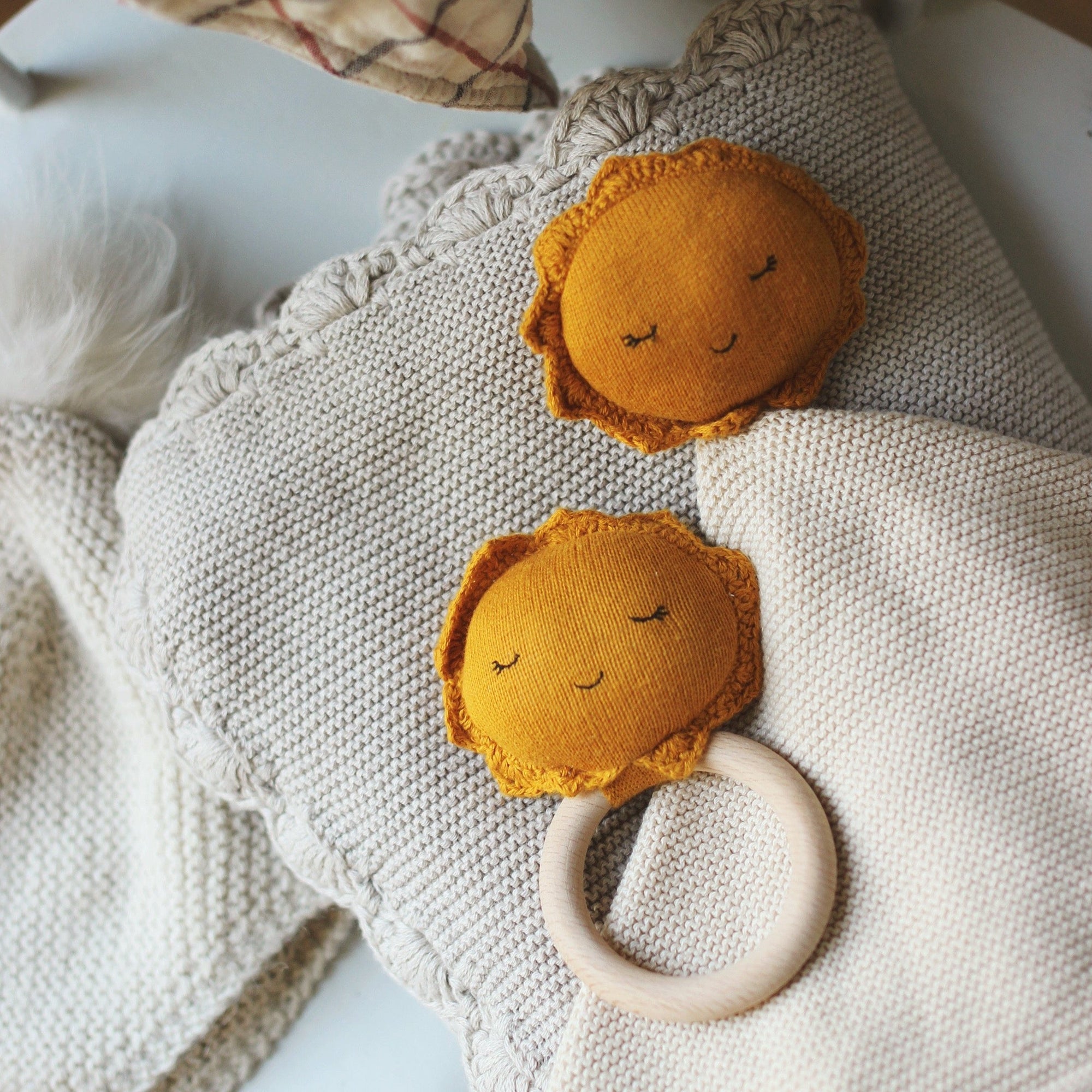 Scallop Knit Blanket - Stone