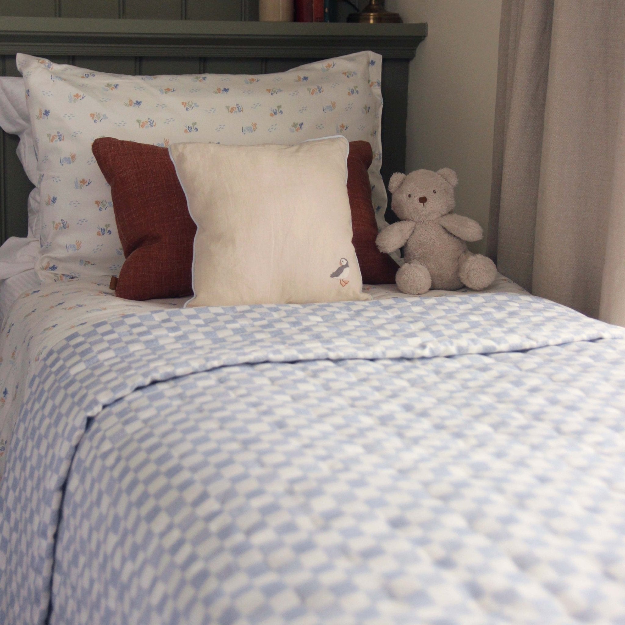 Buy Quilted Bedspread - Waves | Bedding for kids by Learning Bugs UK