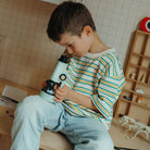 KIDYMICROSCOPE Portable Microscope Green – Exploration & Discovery for children, available at Learning Bugs UK