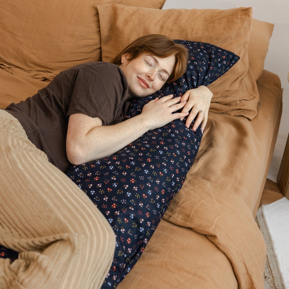 MINICAMP Long Maternity & Lumbar Support Pillow with Organic Cover in Navy Blue – Lumbar Pillows for children, available at Learning Bugs UK