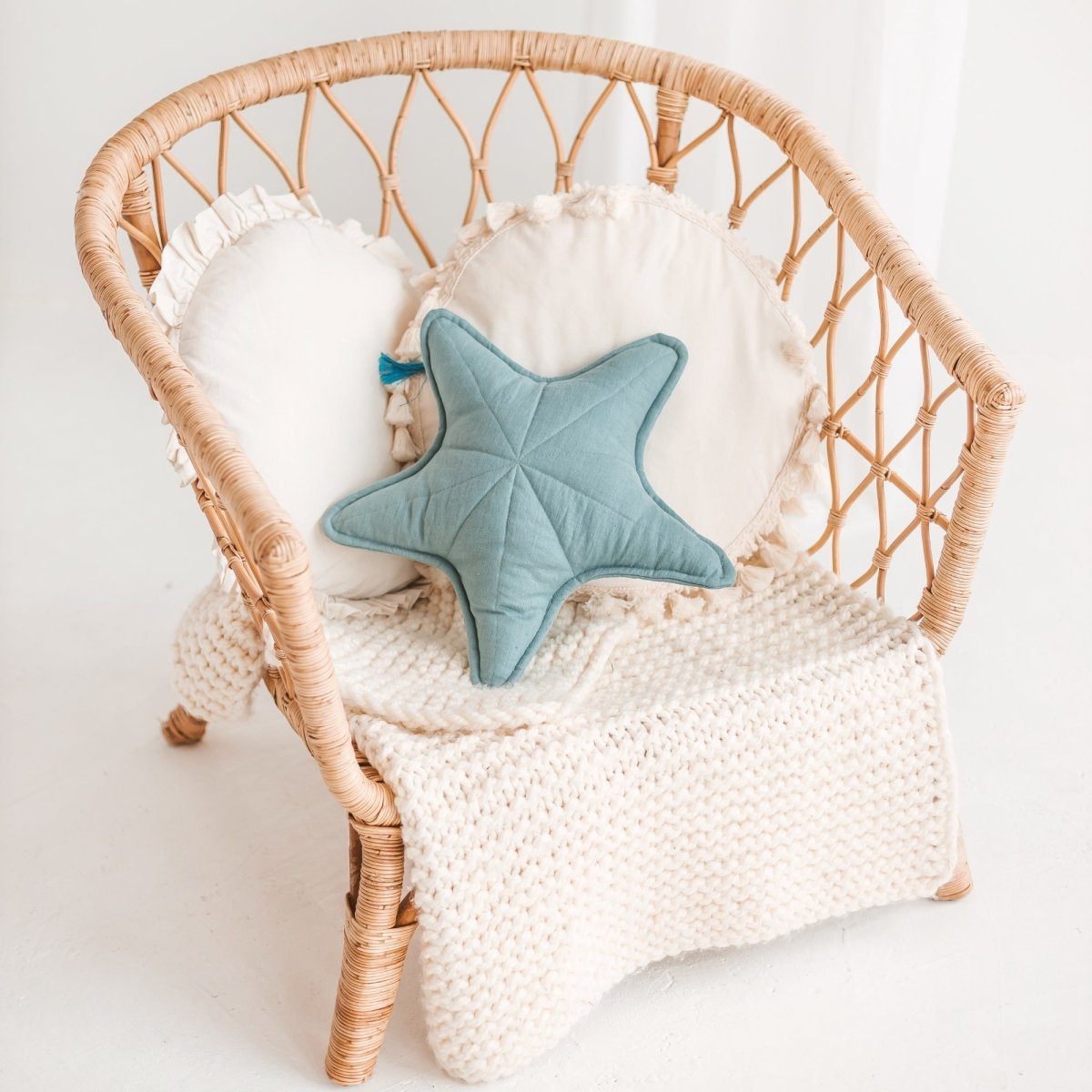 MINICAMP Linen Sea Star Pillow – Mint Throw Pillow for Coastal & Beach Decor – Decorative Pillows for children, available at Learning Bugs UK