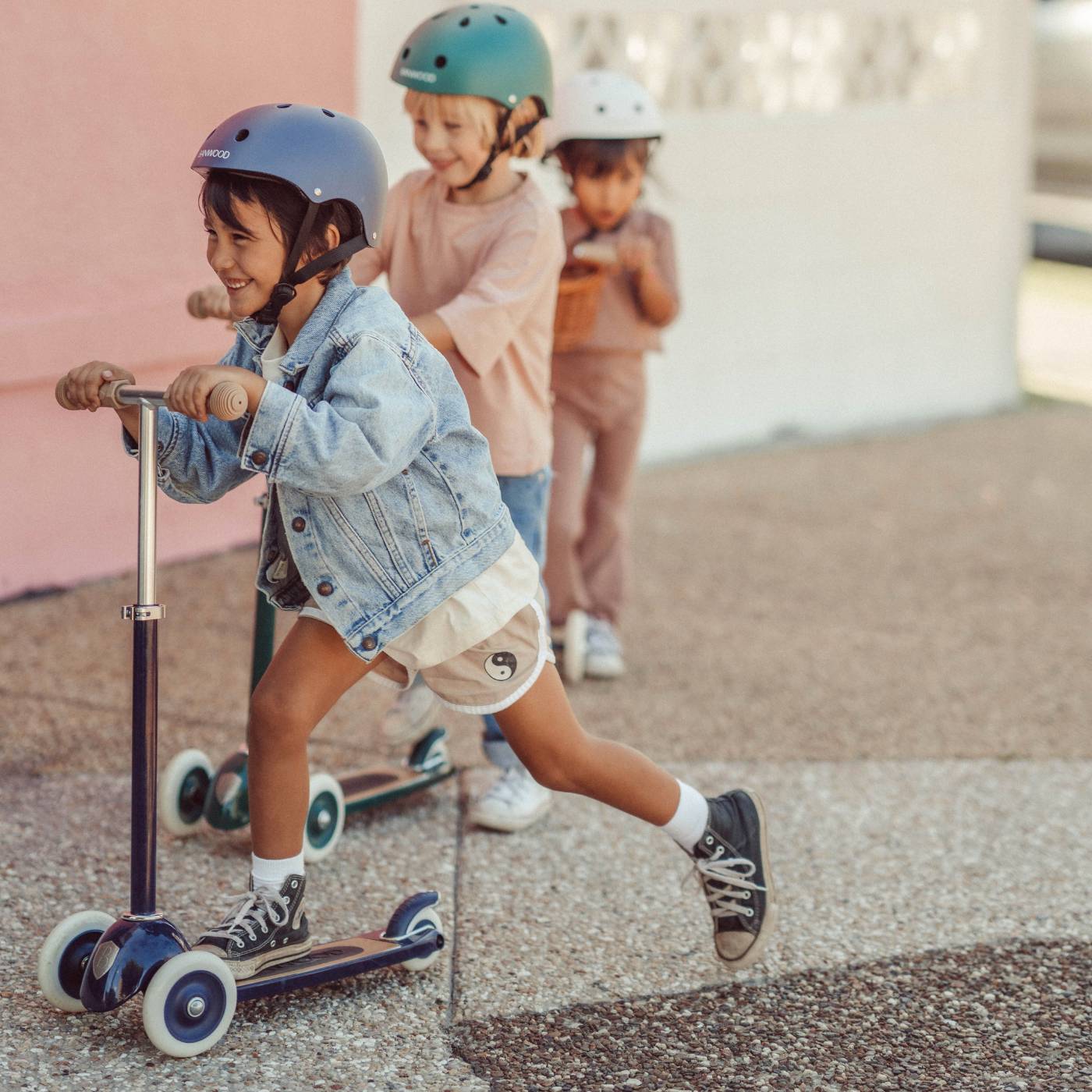Banwood Scooter – Stylish 3-Wheel Kids Scooter (Navy)