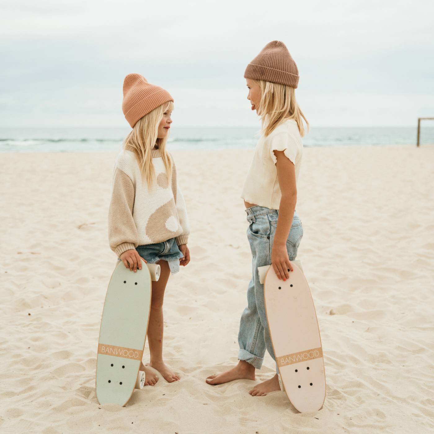 Banwood Skateboard – Kids Maple Deck Skateboard (Pink)