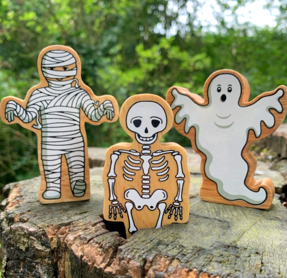 Lanka Kade Wooden White Mummy Toy