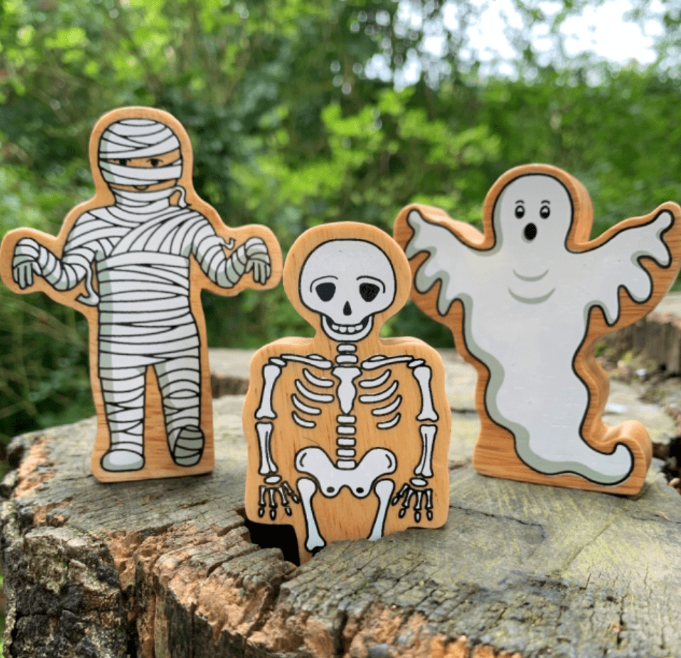 Buy Lanka Kade Wooden White Mummy Toy | for kids by Learning Bugs UK