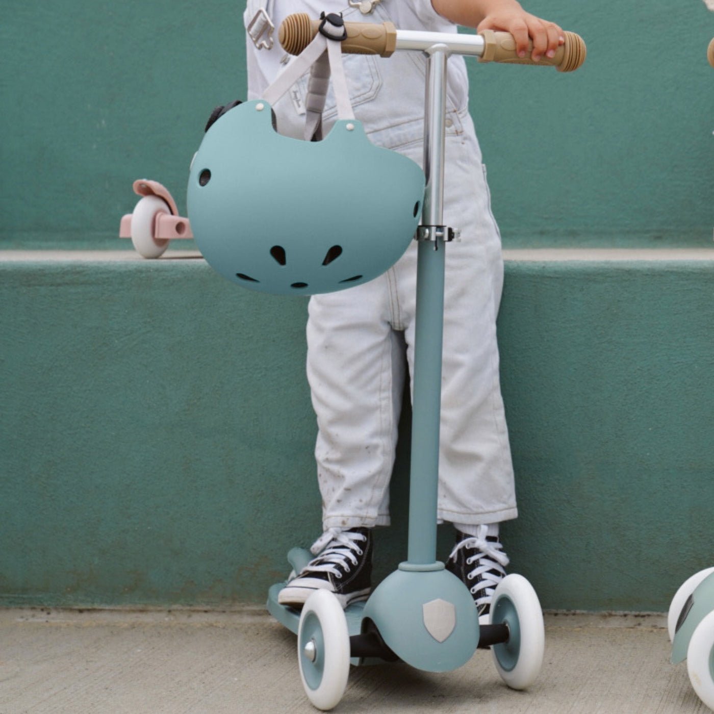 Buy Banwood Eco Helmet – Kids Bike & Scooter Helmet (Teal) | ECO HELMET for kids by Learning Bugs UK