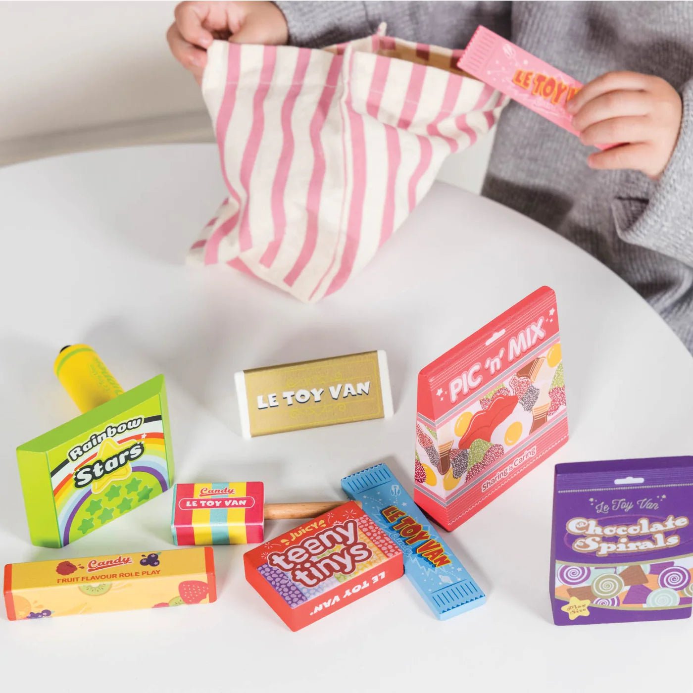 Buy Le Toy Van Retro Sweets and Candy Roleplay Set | for kids by Learning Bugs UK