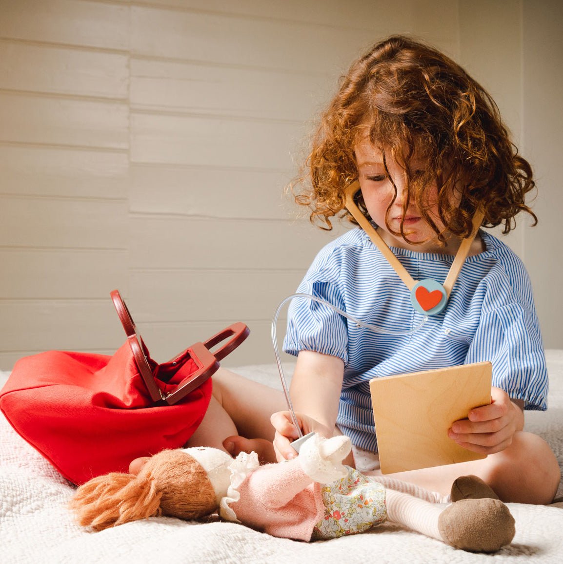 Buy Tender Leaf Doctor's Bag Set | wooden doctors bag for kids by Learning Bugs UK