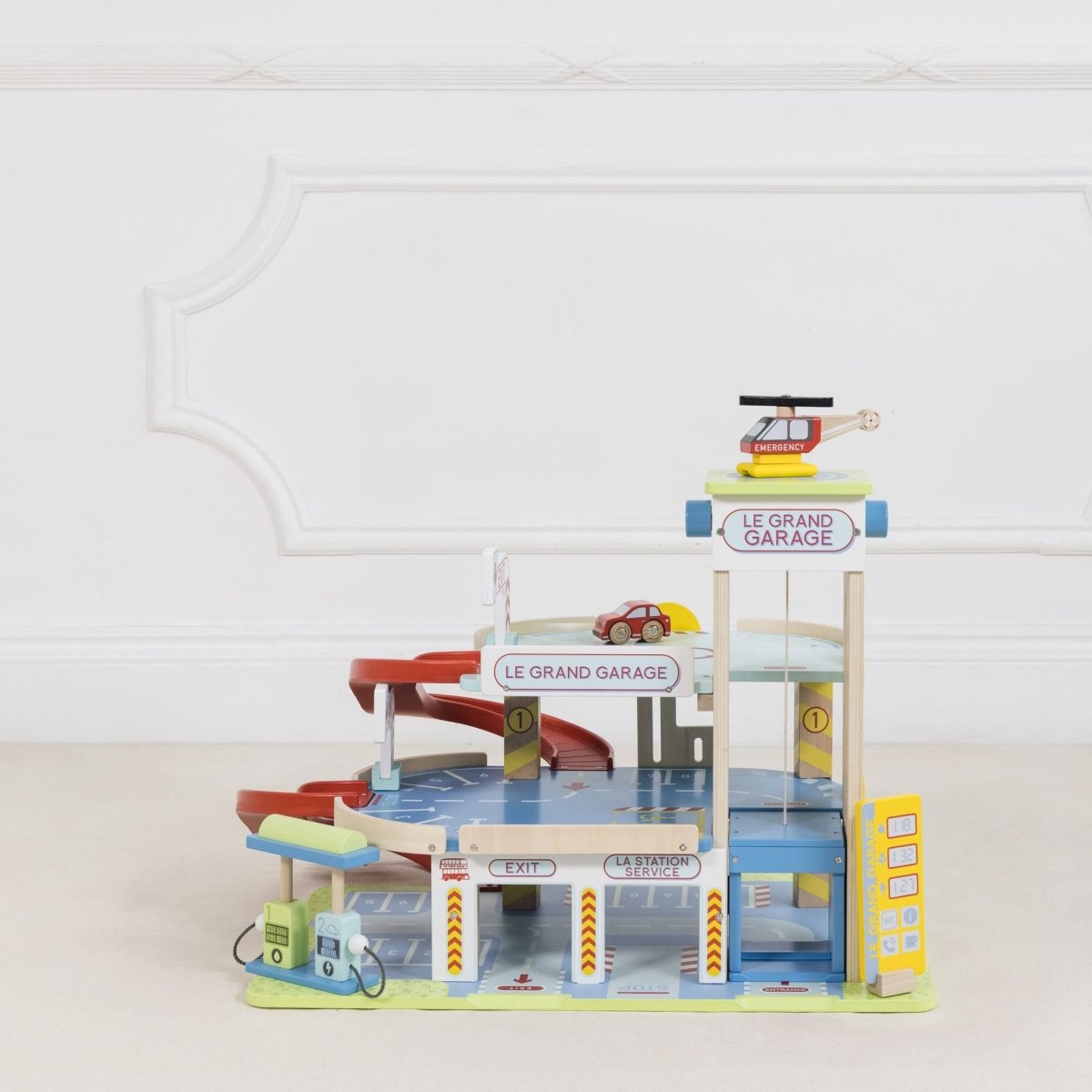 Le Toy Van Car and Garage Play Set