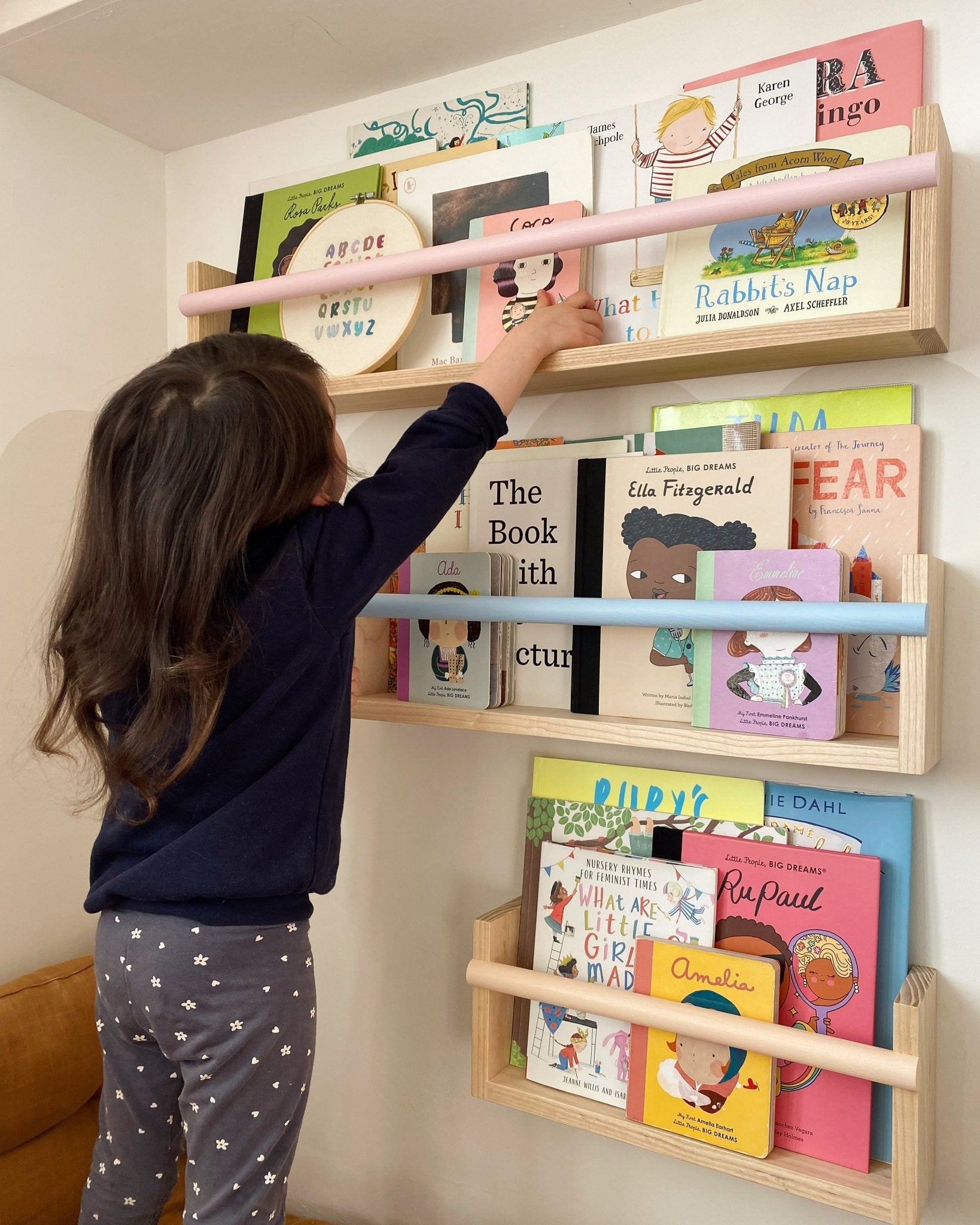 Buy Autumns Corner - The Flip It Shelf | Bookshelf for kids by Learning Bugs UK