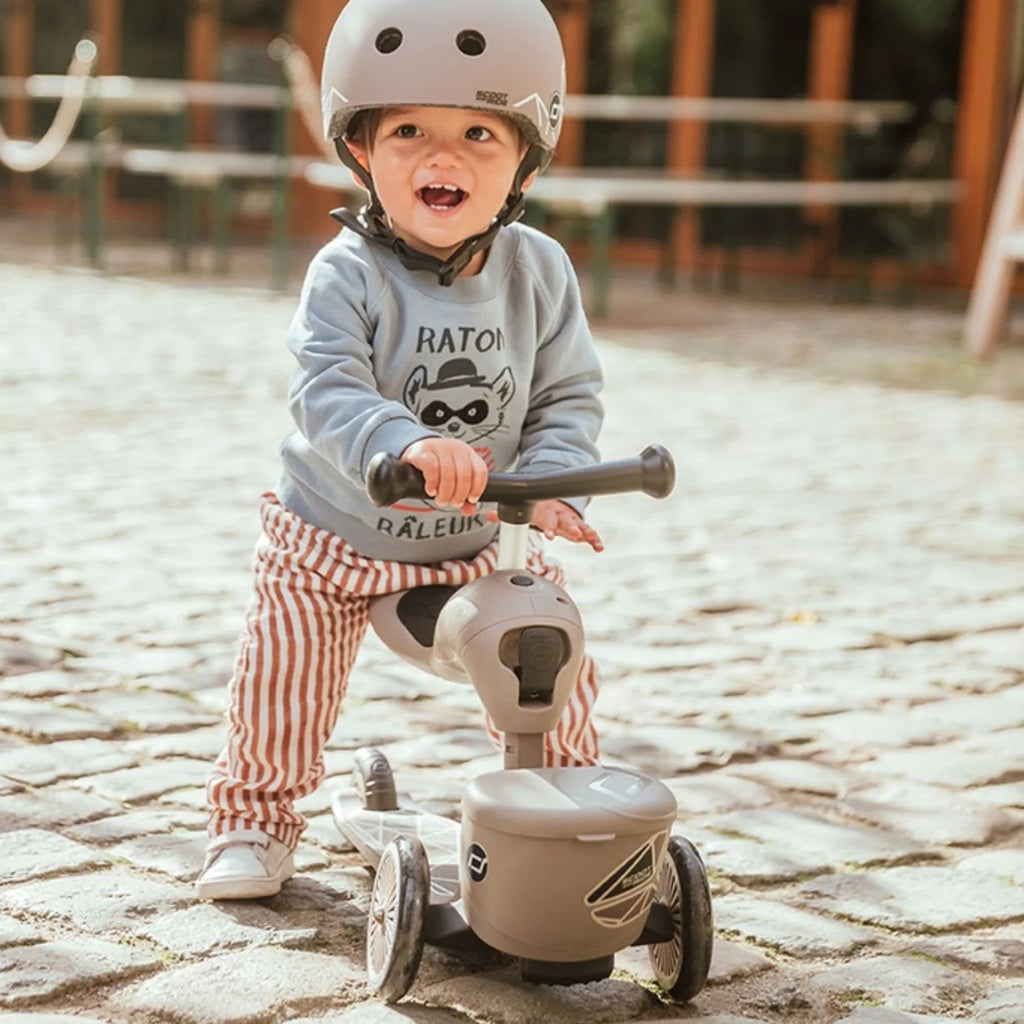 Highwaykick 1 Lifestyle - 4 Colour Options