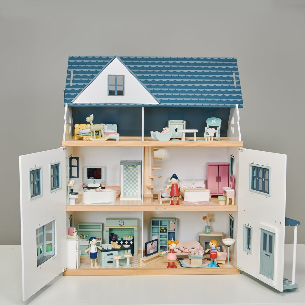 Tender Leaf Dovetail Dolls House Bundle – House, Doll Family & 5 Room Sets