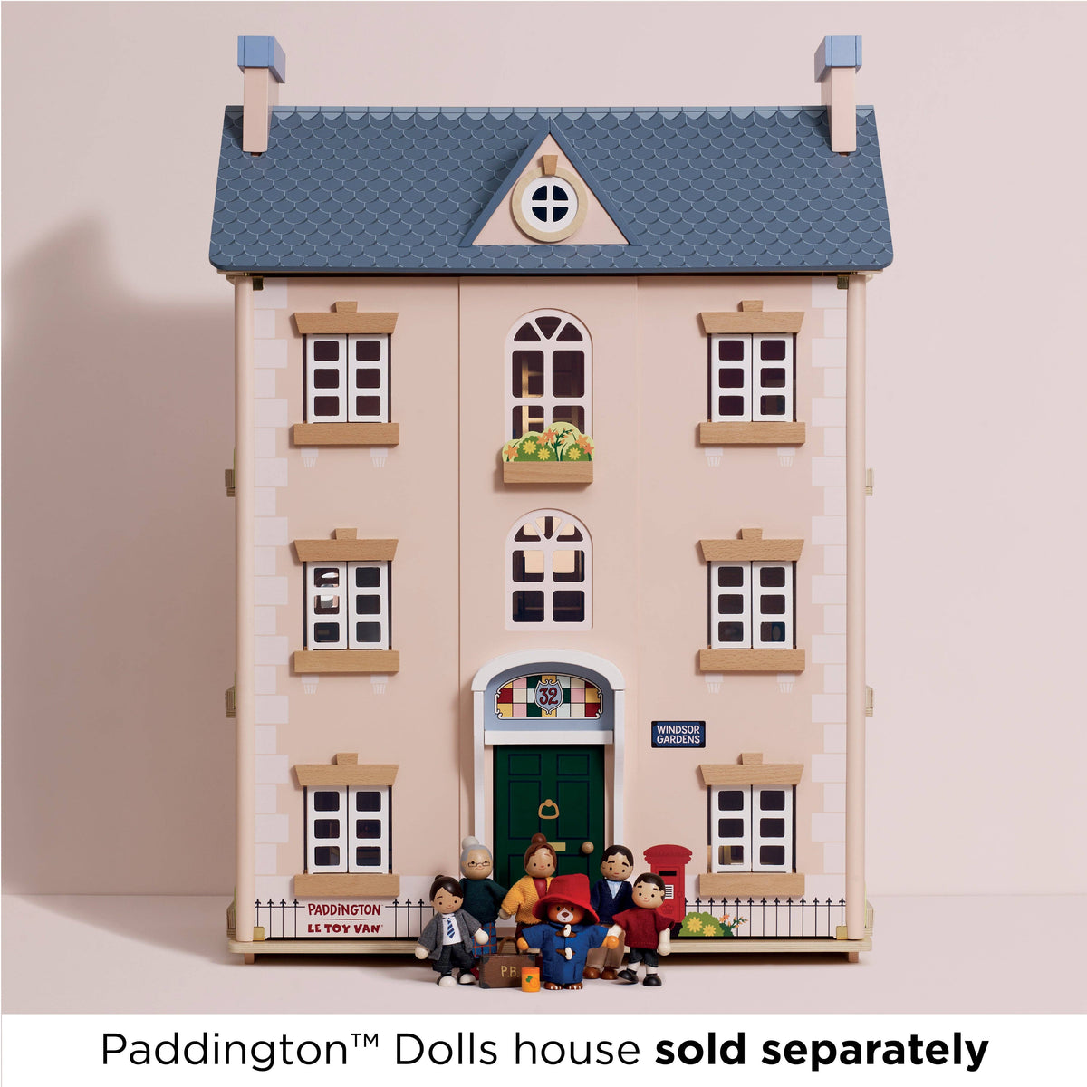 Le Toy Van Paddington figure and Brown family wooden dolls, photo 7 of 7