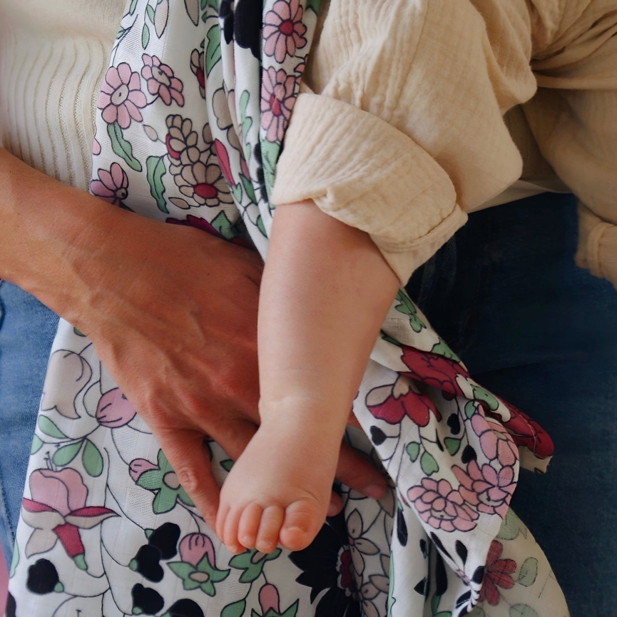 ETTA LOVES x LIBERTY – Sensory Muslin 2-Pack – Muslin squares for children, available at Learning Bugs UK