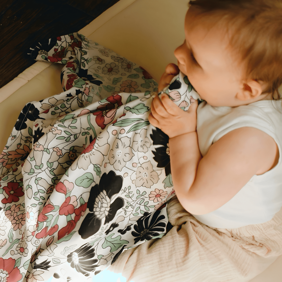 ETTA LOVES x LIBERTY – Sensory XL Muslin Swaddle – Muslin squares for children, available at Learning Bugs UK