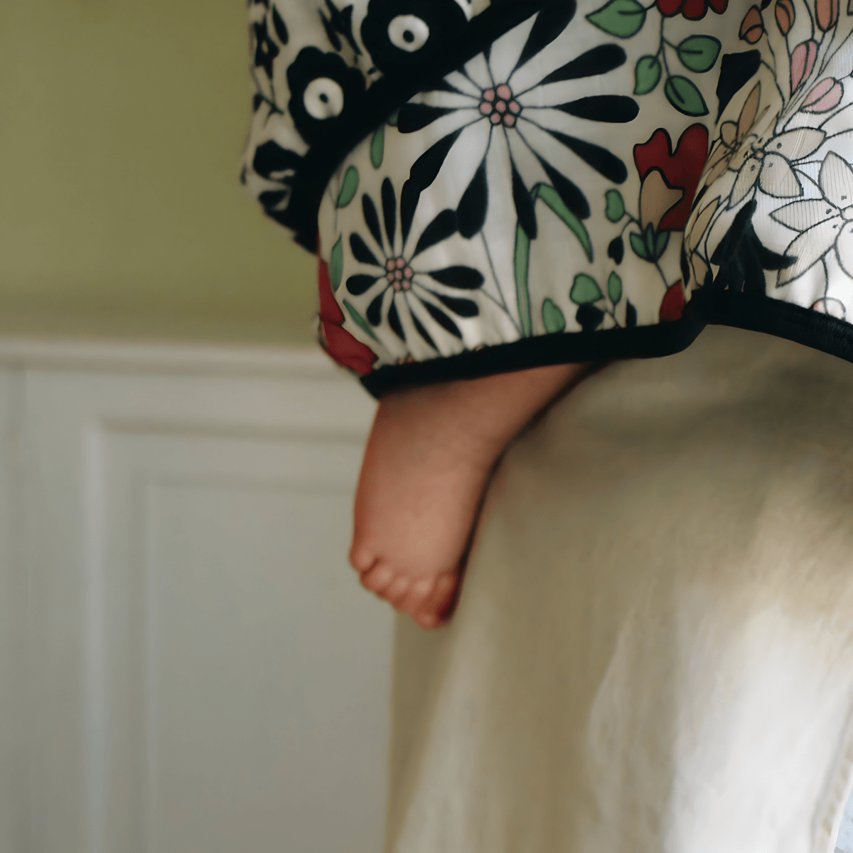 ETTA LOVES x LIBERTY – Sensory Muslin Blanket - Reversible – Blankets for children, available at Learning Bugs UK