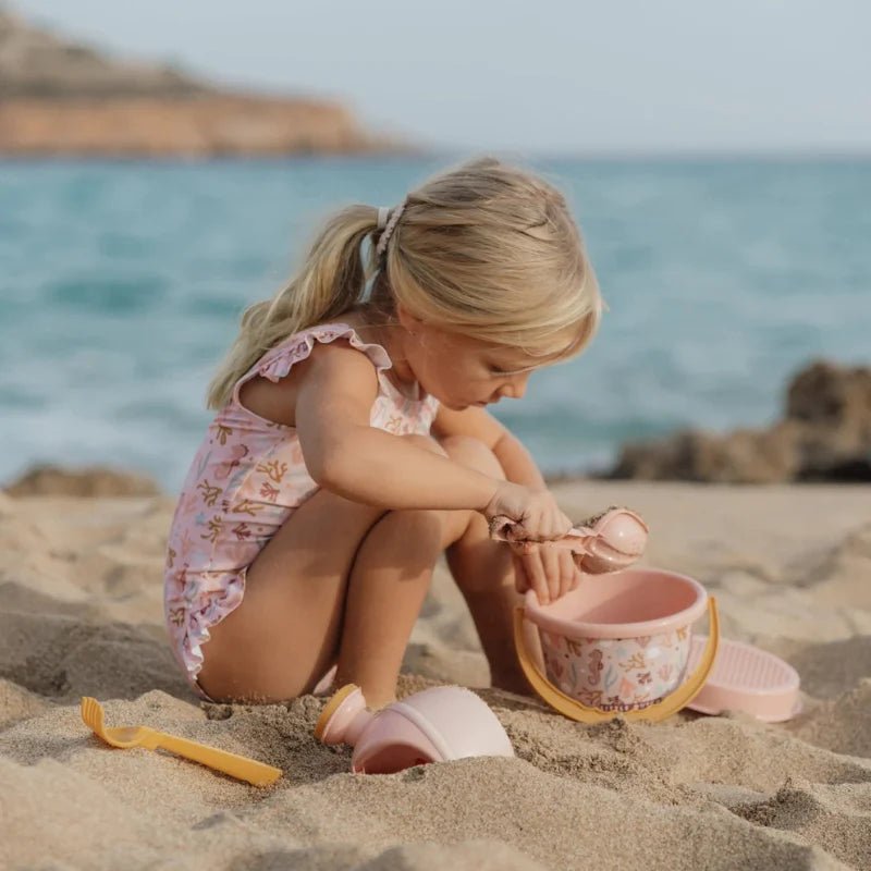 Buy Little Dutch Beach Set – Ocean Dreams Pink | for kids by Learning Bugs UK