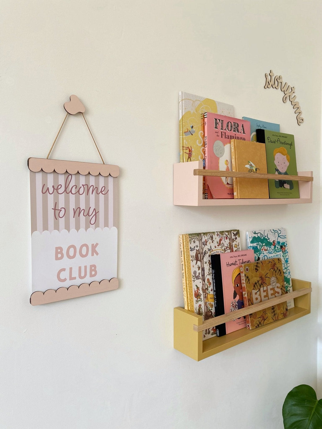 Scalloped Colourpop Magnetic Picture Frame