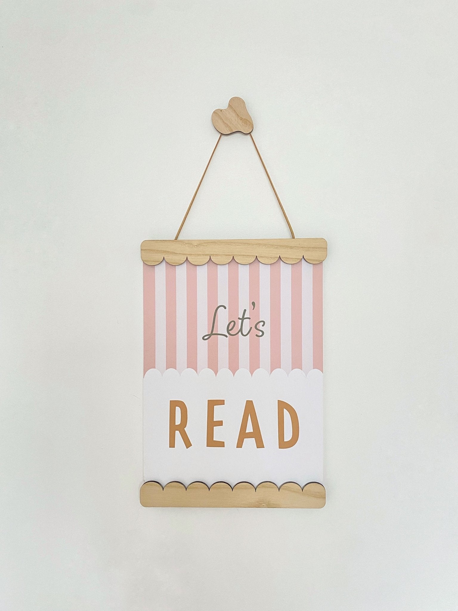 Buy Scalloped Magnetic Picture Frame - Ash | Wall Hangings / Display for kids by Learning Bugs UK