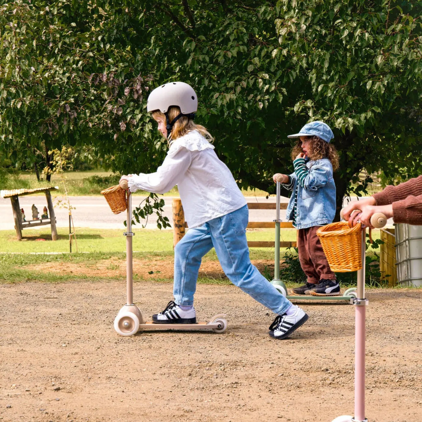 Banwood Scooter – Stylish 3-Wheel Kids Scooter (Beige)
