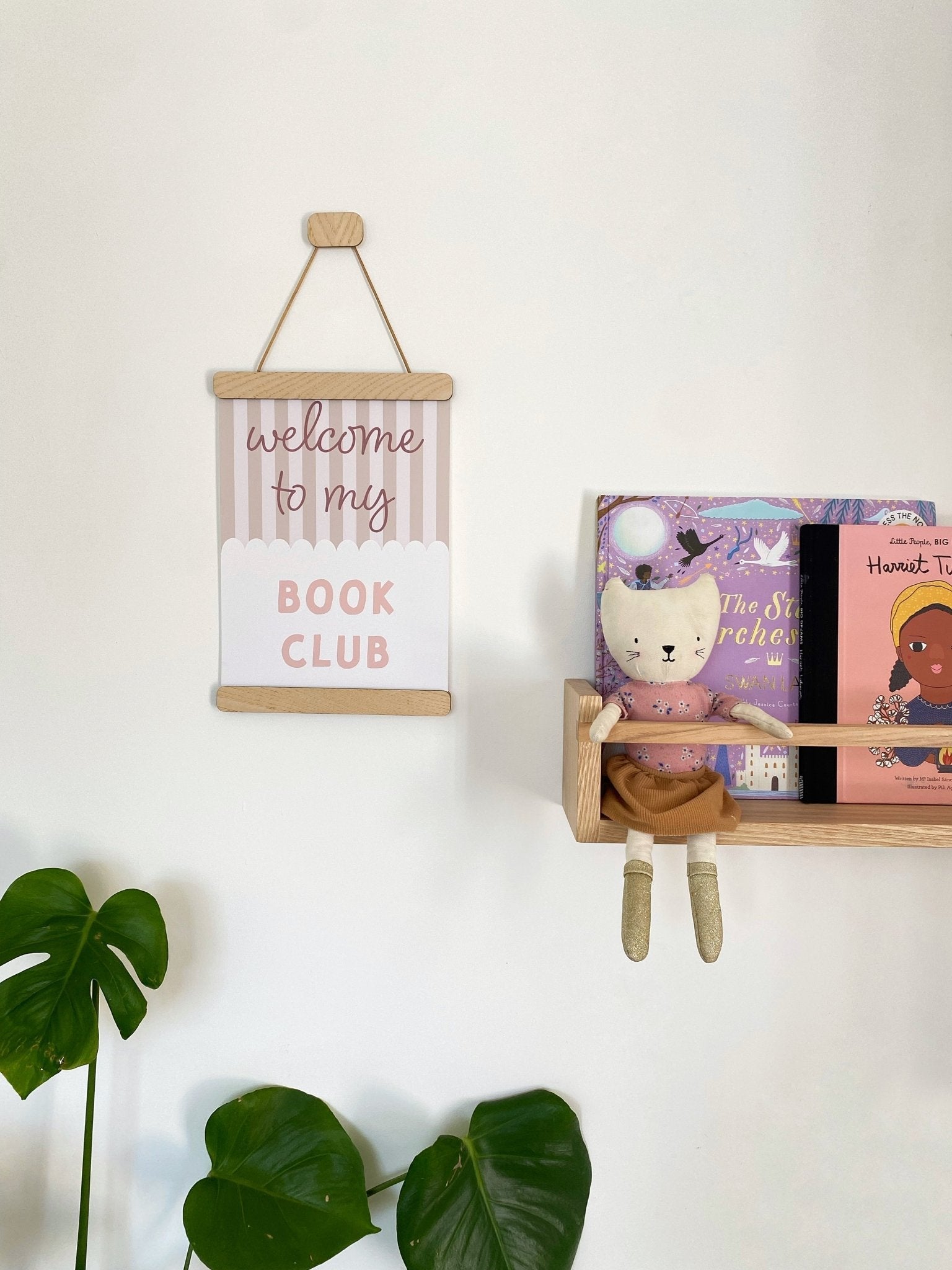 Buy Straight Ash Magnetic Picture Frame | Wall Hangings / Display for kids by Learning Bugs UK