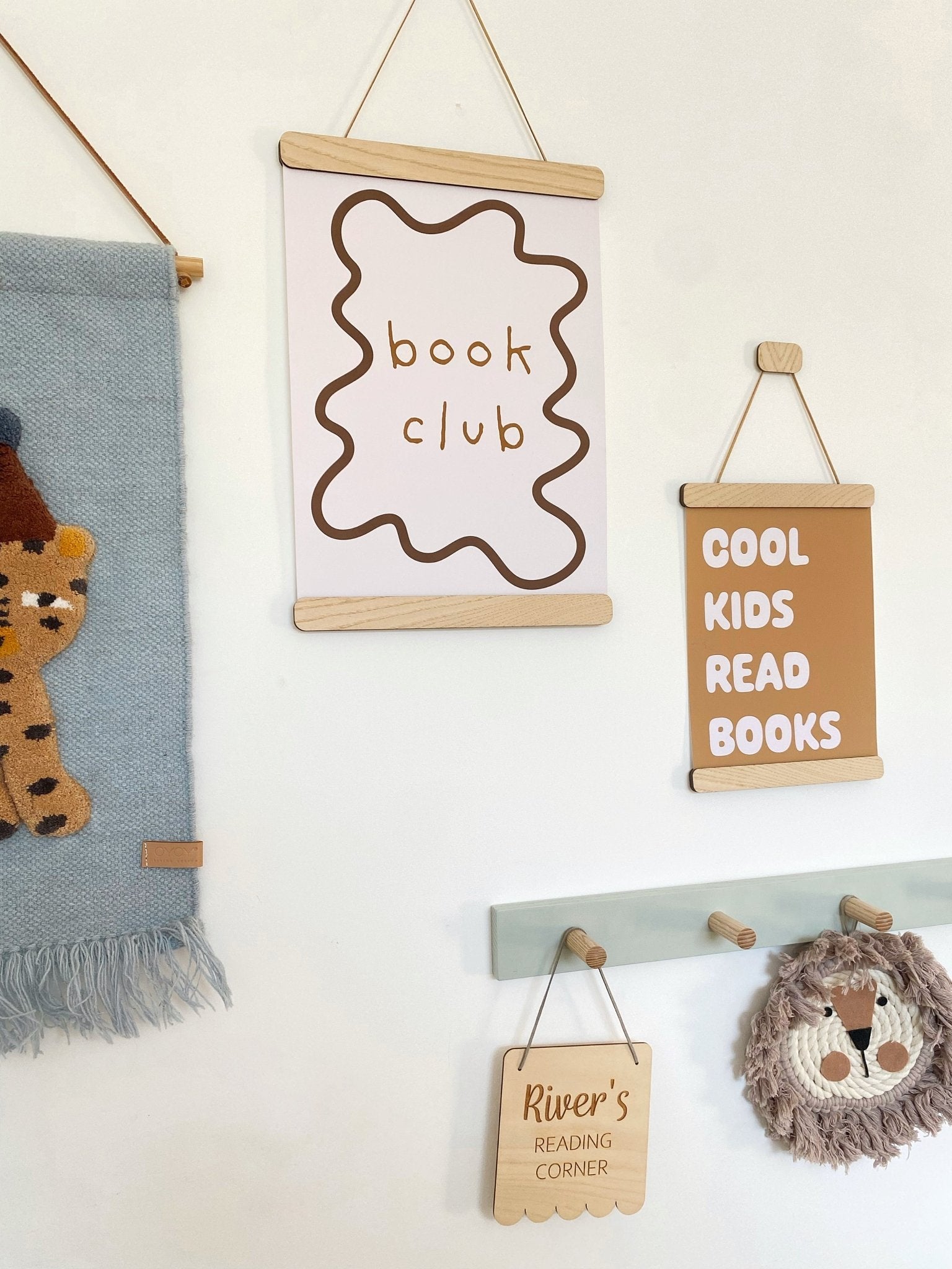 Buy Straight Ash Magnetic Picture Frame | Wall Hangings / Display for kids by Learning Bugs UK