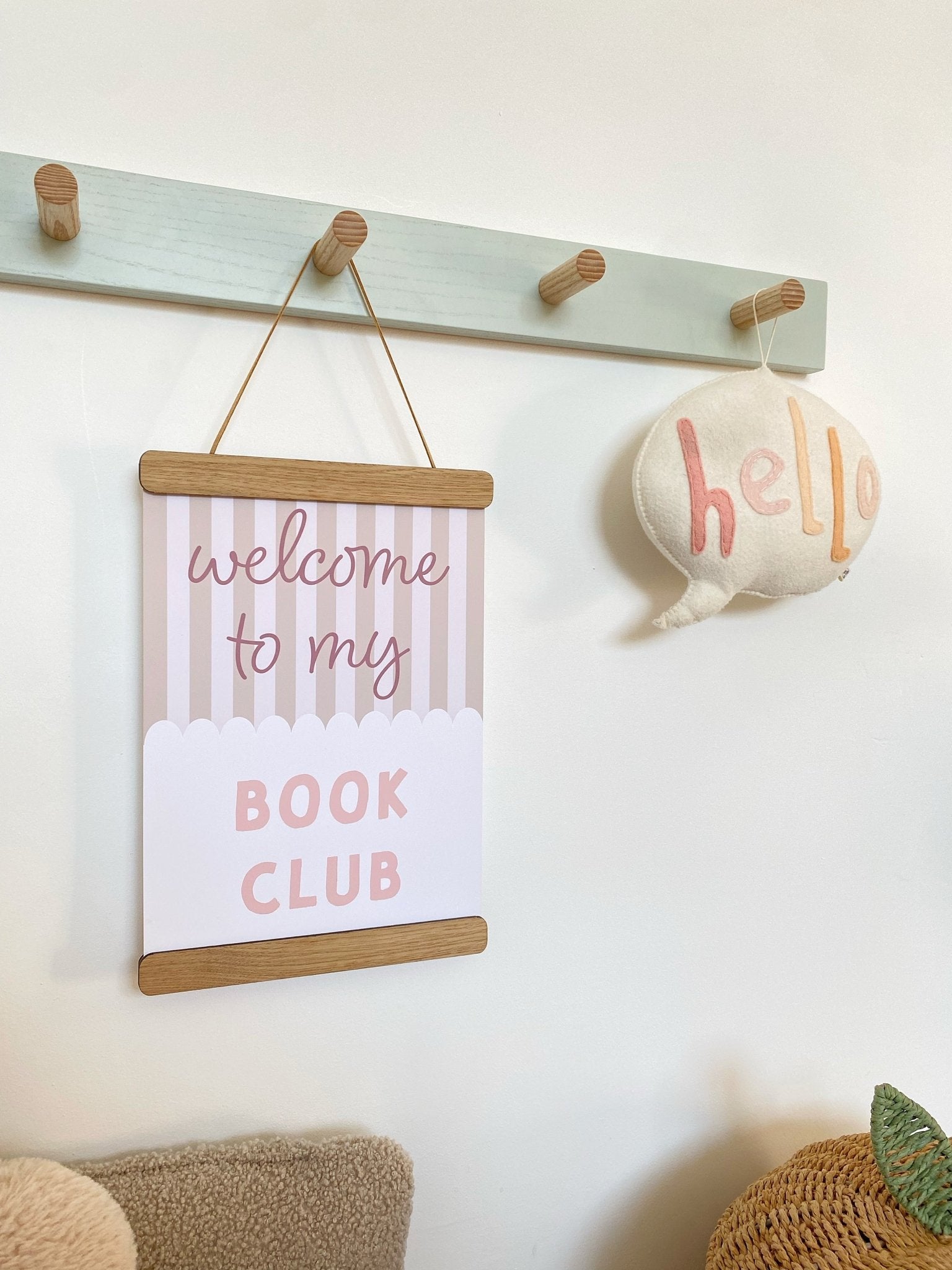 Buy Straight Magnetic Picture Frame | Wall Hangings / Display for kids by Learning Bugs UK