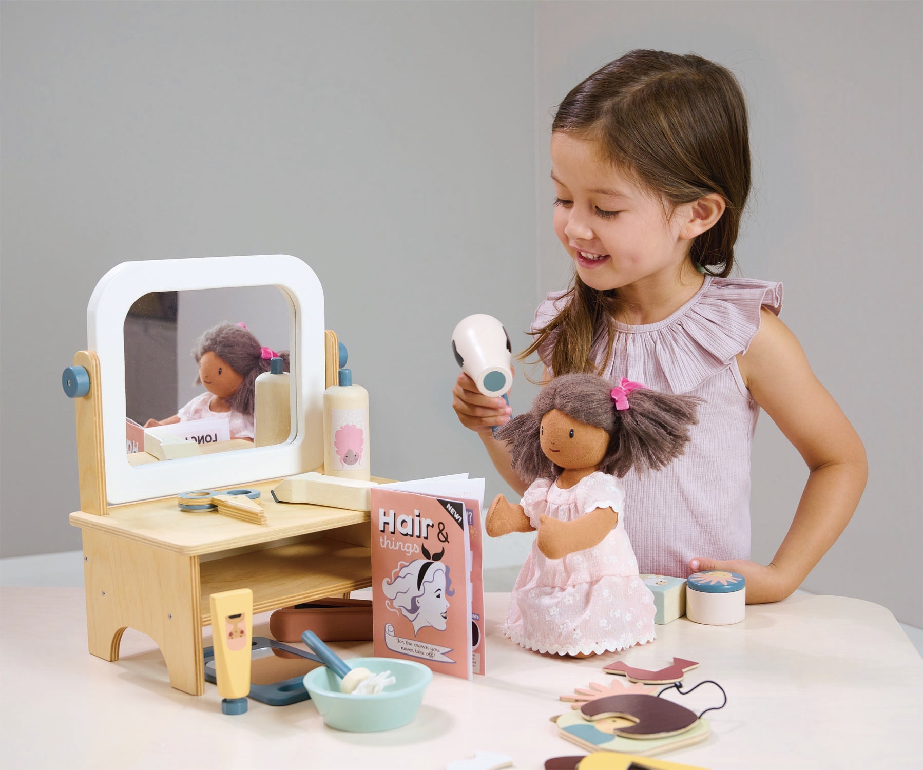 Buy Tender Leaf Hair Salon | Wooden hairdressing set for kids by Learning Bugs UK
