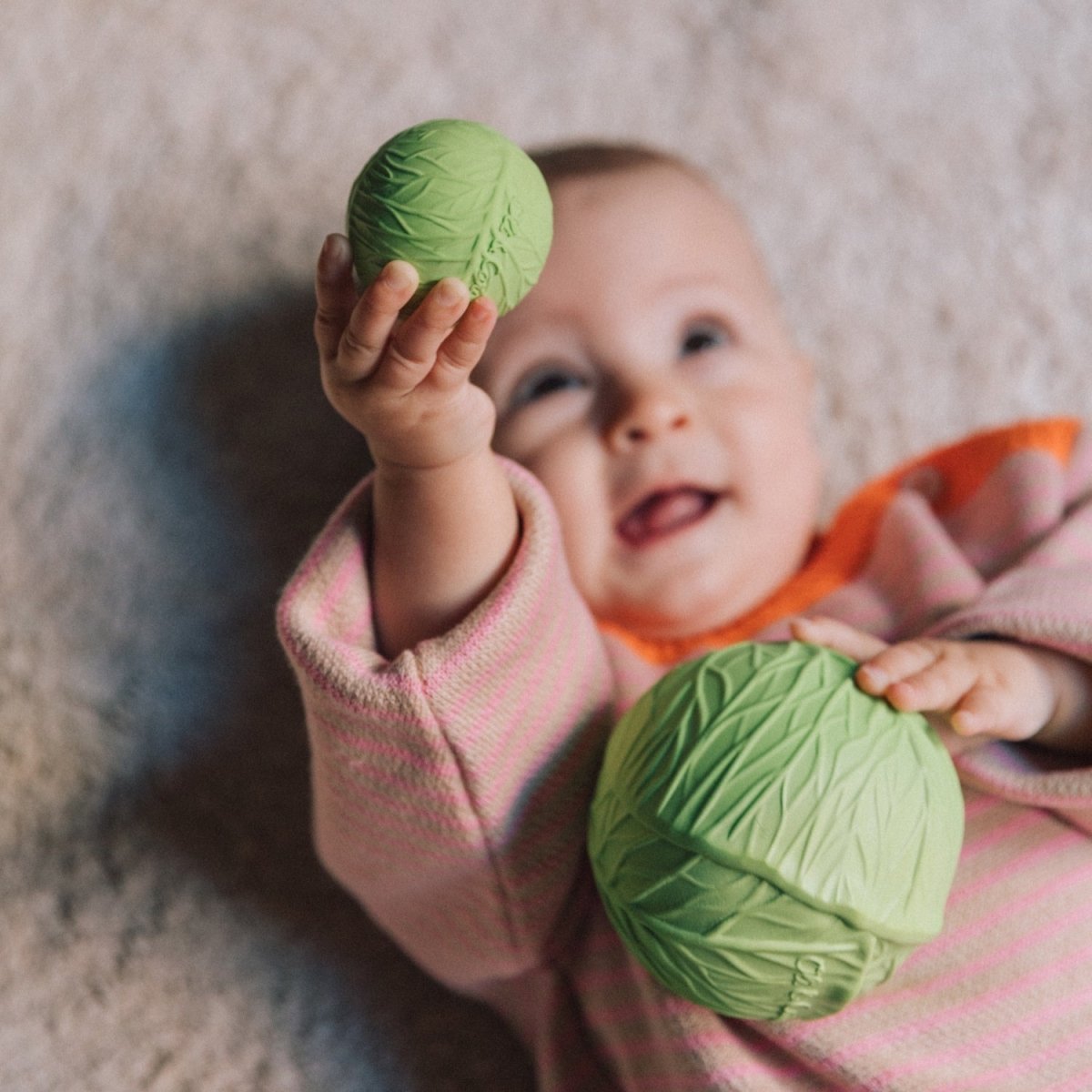 Oli & Carol Baby Sensory Ball Veggie Salad – Baby Sensory Toys for children, available at Learning Bugs UK