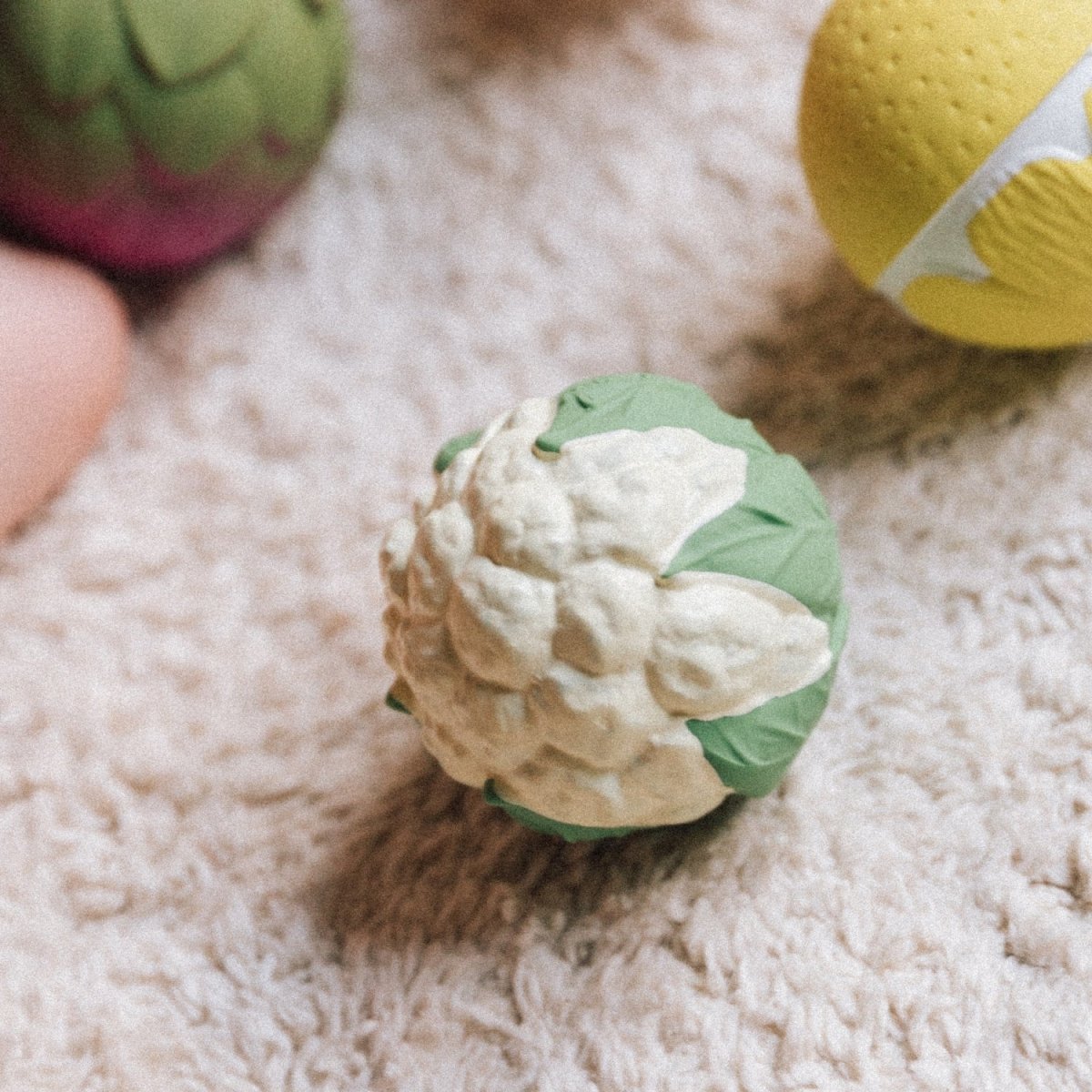 Oli & Carol Baby Sensory Ball Veggie Soup – Baby Sensory Toys for children, available at Learning Bugs UK