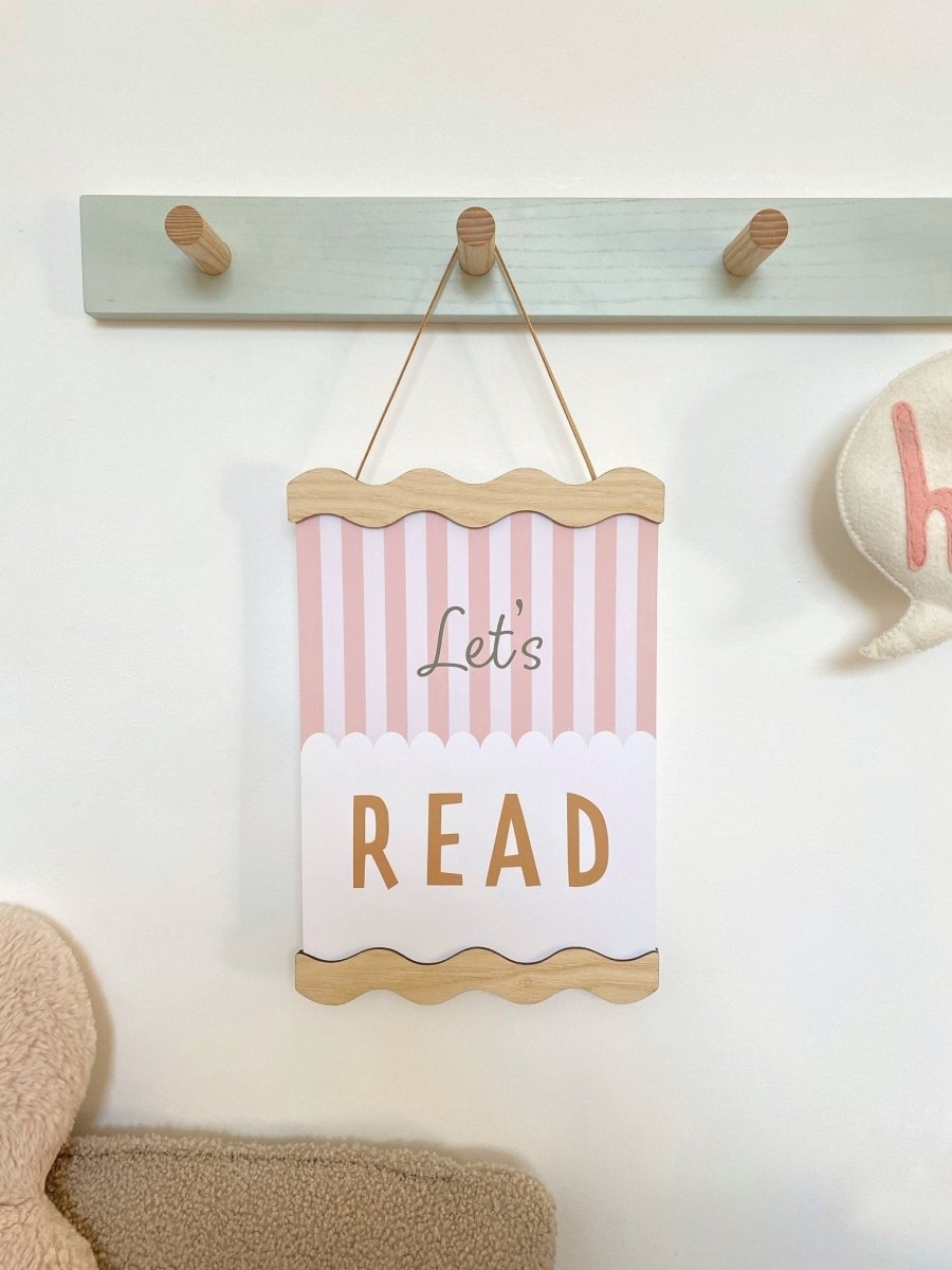 Wavy Magnetic Picture Frame - ASH – Wall Hangings / Display for children, available at Learning Bugs UK