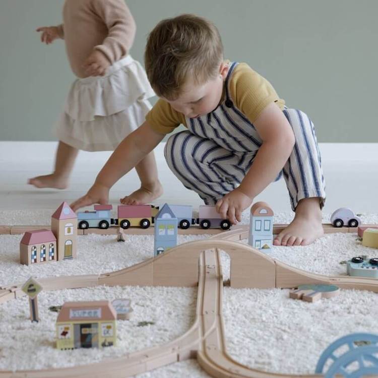 Little Dutch Railway Train XL - Starter Set by Little Dutch - Learning Bugs UK